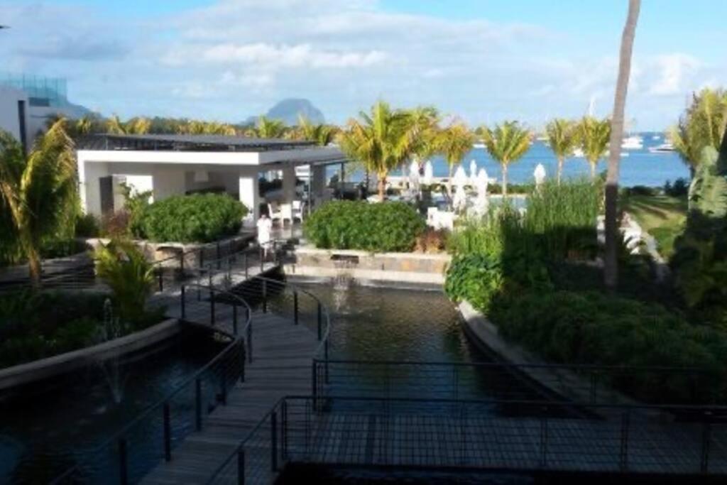 Latitude Luxury Seafront Suite Rivière Noire Dış mekan fotoğraf