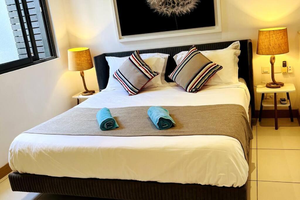 Latitude Luxury Seafront Suite Rivière Noire Dış mekan fotoğraf