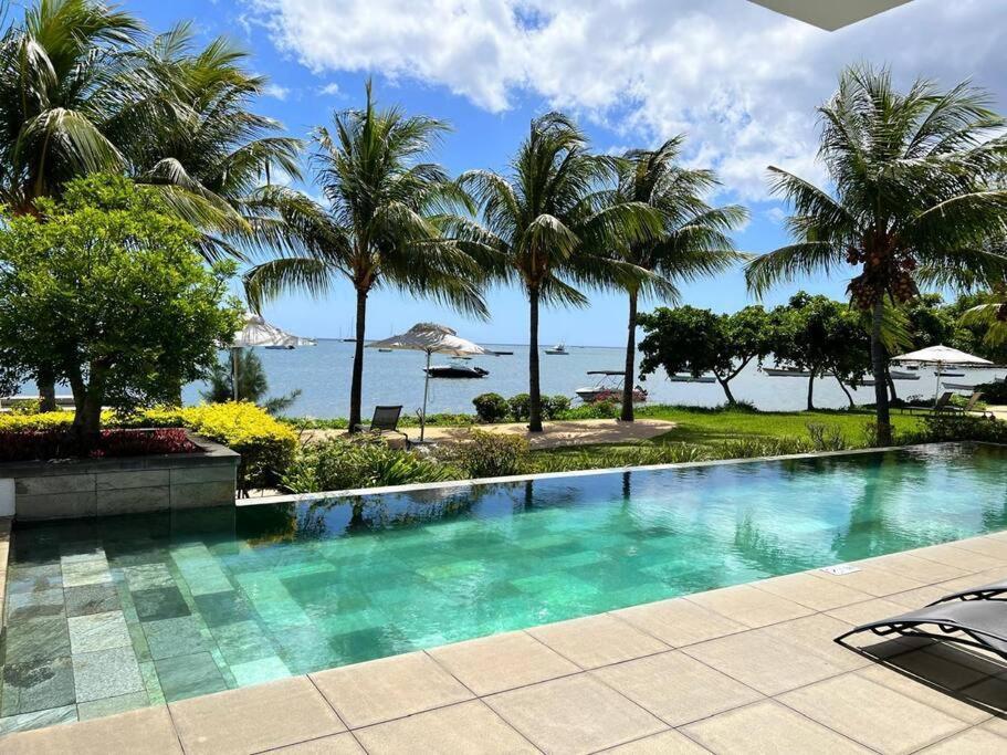 Latitude Luxury Seafront Suite Rivière Noire Dış mekan fotoğraf
