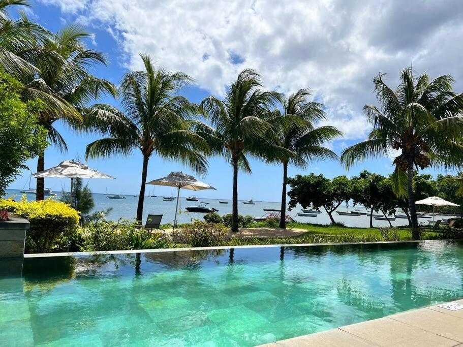Latitude Luxury Seafront Suite Rivière Noire Dış mekan fotoğraf