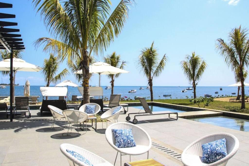 Latitude Luxury Seafront Suite Rivière Noire Dış mekan fotoğraf